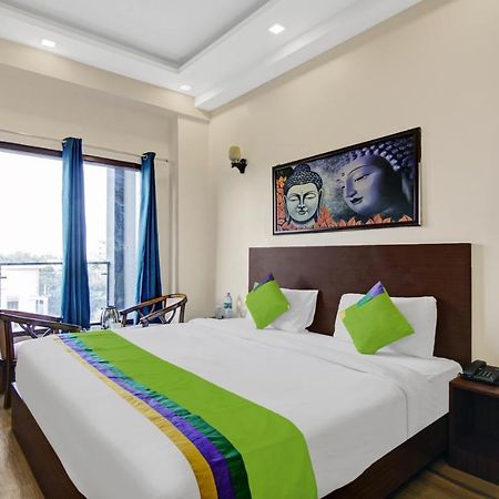 Noida Grand Churned Bagian luar foto