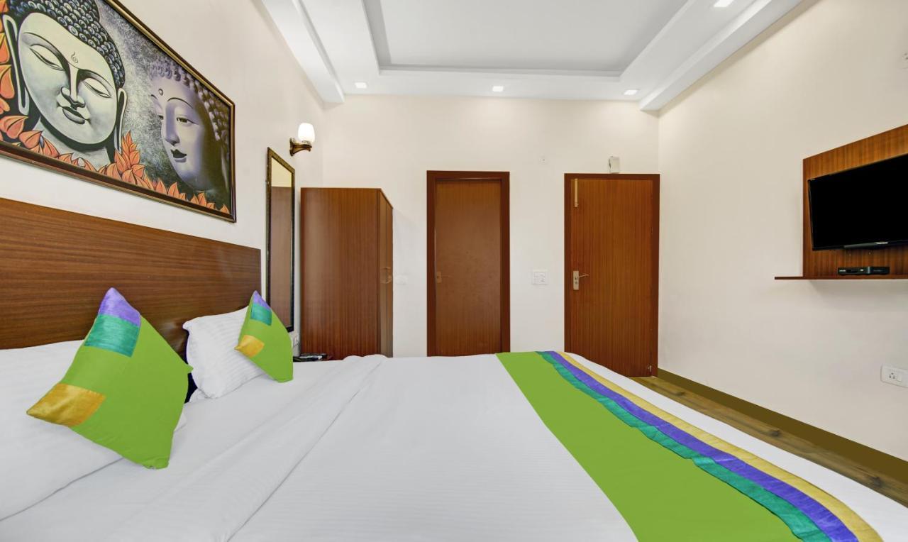Noida Grand Churned Bagian luar foto
